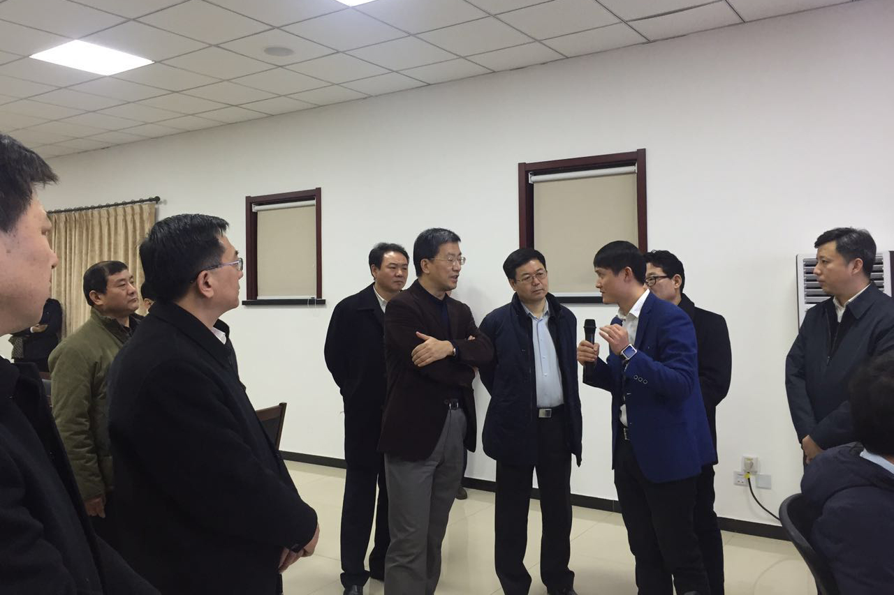 中央委员会委员、中国科学手艺协会党组书记怀进鹏