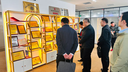 中国·威尼斯集团vip5519(股份)有限公司-官方网站